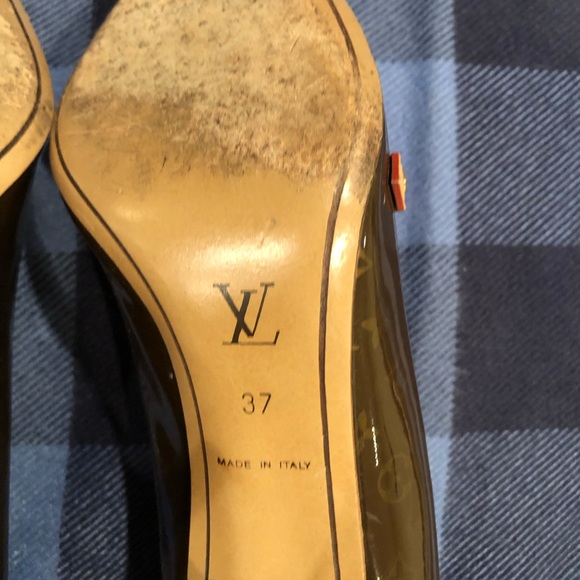 Louis Vuitton Patent Leather Heels - Picture 8 of 8